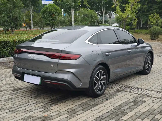 BYD Qin L — Фото автомобиля 7