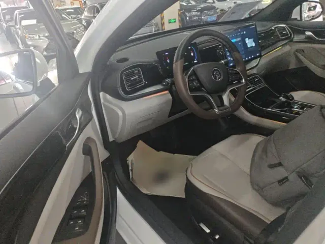 BYD Qin PLUS — Фото автомобиля 15