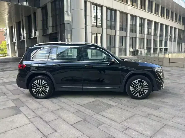 Mercedes-Benz EQB — Фото автомобиля 16