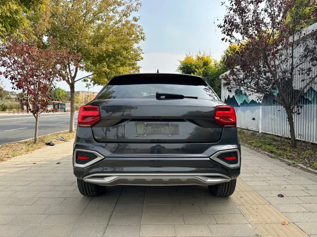 Audi Q2L — Фото автомобиля 7