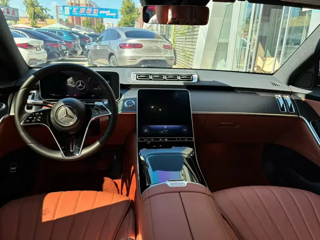 Mercedes-Benz S-Class — Фото автомобиля 8