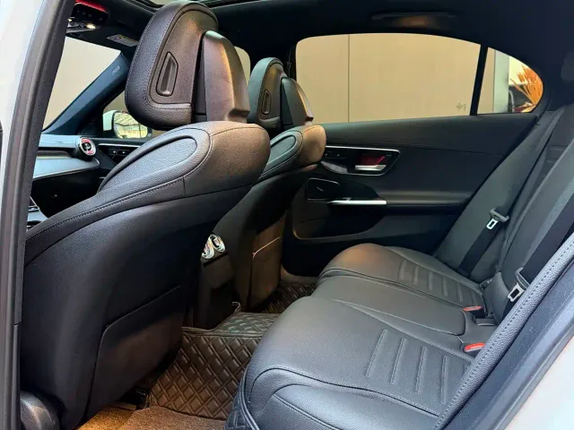 Mercedes-Benz C-Class — Фото автомобиля 5