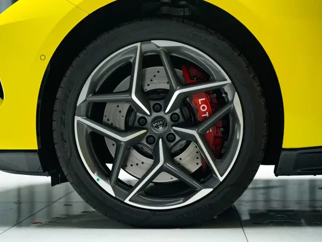 Lotus Emeya — Фото автомобиля 11