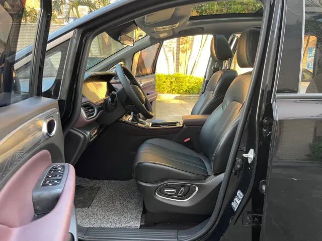 GAC Trumpchi M6 — Фото автомобиля 9