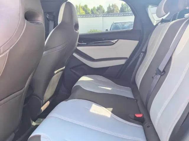 BYD Qin PLUS — Фото автомобиля 11