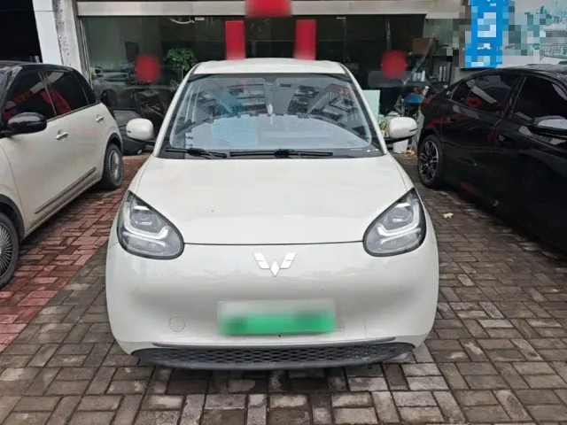 Wuling Bingo — Фото автомобиля 2