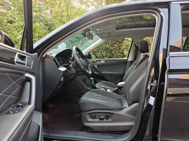 Volkswagen Tiguan L — Фото автомобиля 9