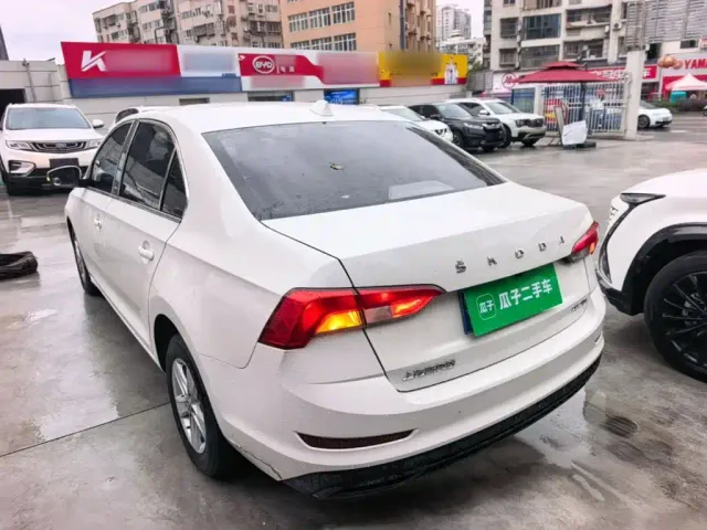 Skoda Rapid — Фото автомобиля 4