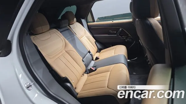 Land Rover Range Rover Sport — Фото автомобиля 11