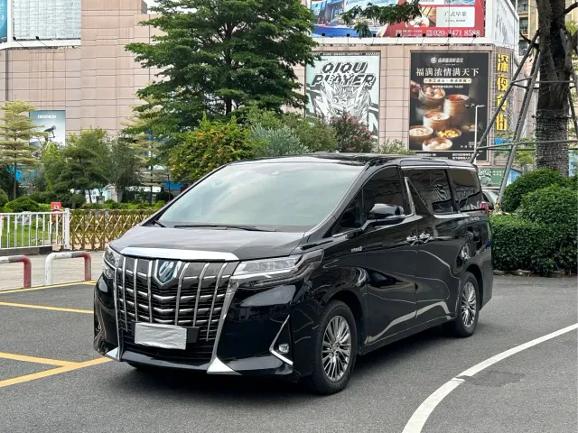 Фотография автомобиля — Toyota Alphard