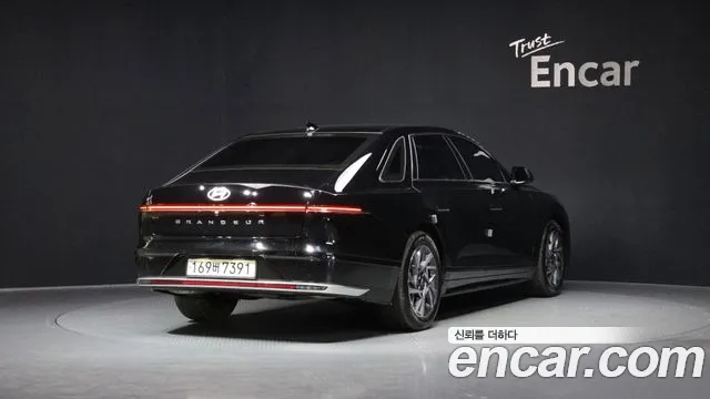 Hyundai Grandeur Grandeur (GN7) 2.5 Бензин 2WD — Фото автомобиля 2