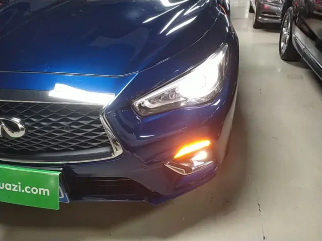 Infiniti Q50L — Фото автомобиля 23