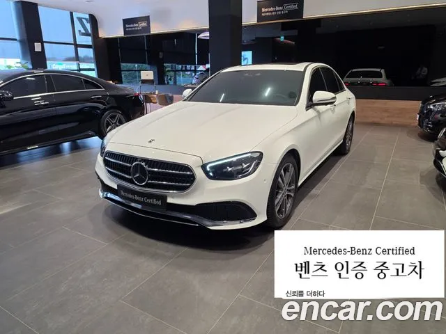Фотография автомобиля — Mercedes-Benz E-Class W213
