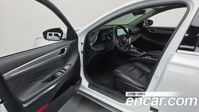 Hyundai Grandeur — Фото автомобиля 11