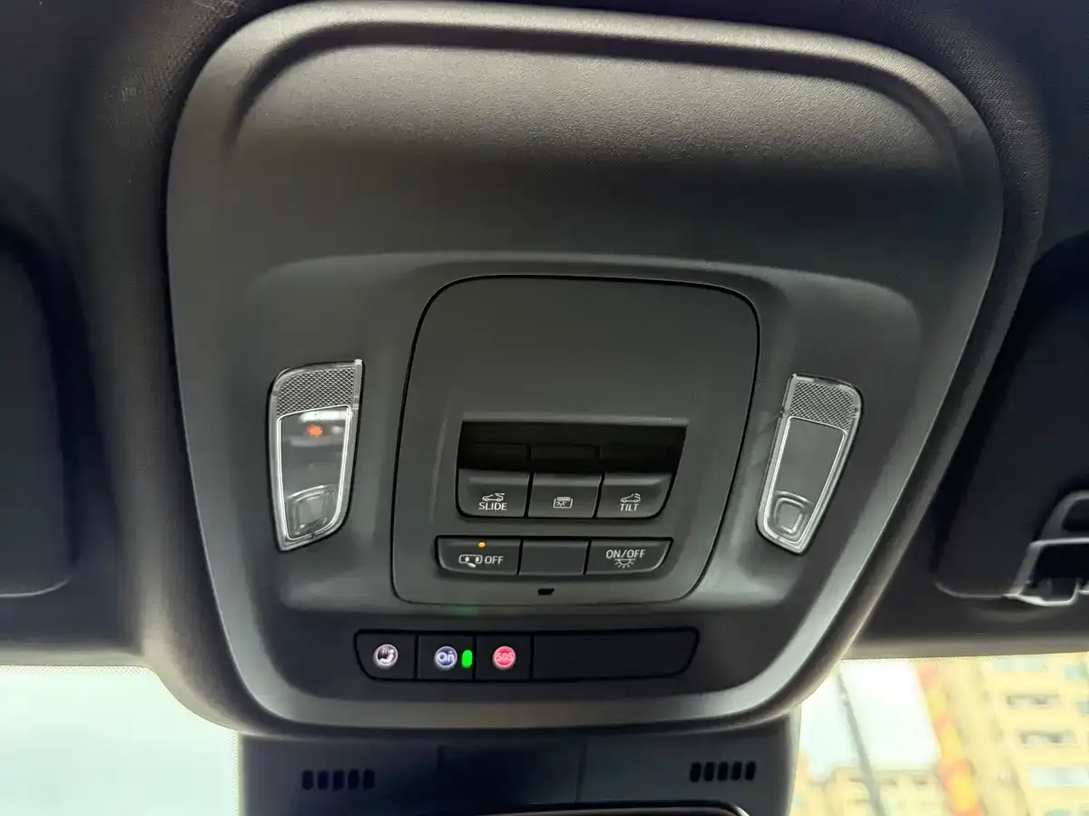 Cadillac Cadillac CT5 2024 28T Luxury Model Pro — Фото автомобиля 19