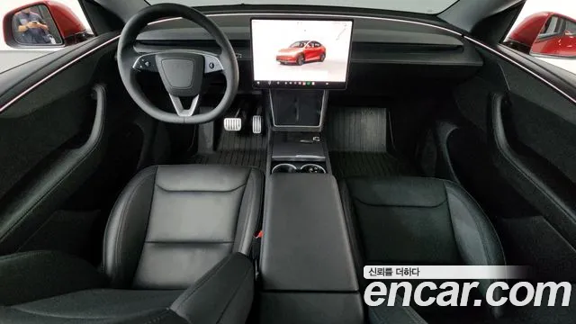 Tesla Model Y — Фото автомобиля 10