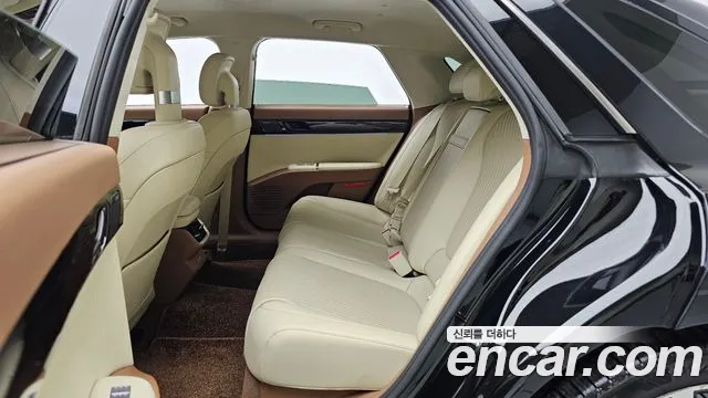 Hyundai Grandeur Grandeur (GN7) 3.5 Бензин 2WD — Фото автомобиля 12