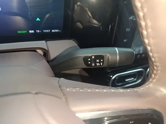 Leapmotor C11 — Фото автомобиля 13