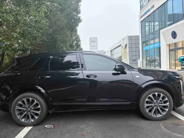 Cadillac XT5 — Фото автомобиля 6