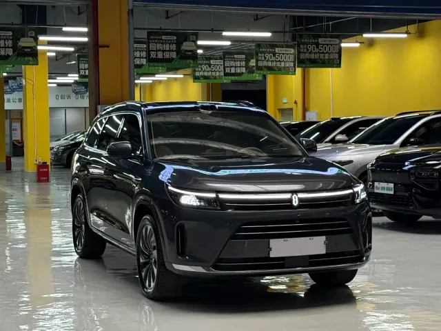 Aito M7 — Фото автомобиля 3
