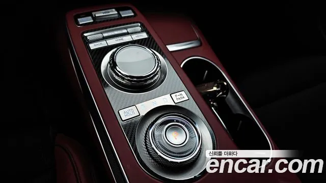 Genesis GV70 2.5T Бензин AWD — Фото автомобиля 9