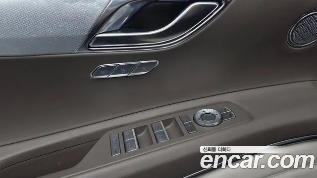 Genesis GV80 — Фото автомобиля 27