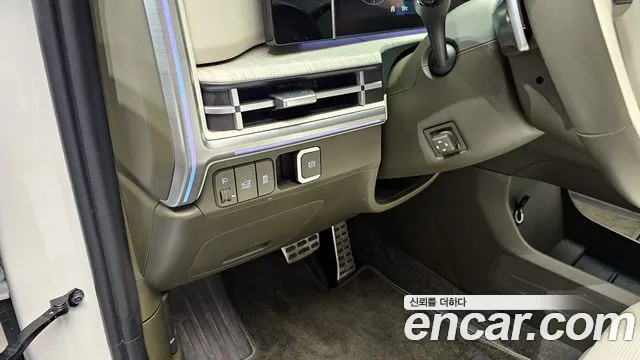 Hyundai Santafe Santa Fe (MX5) Бензин 2.5T 2WD — Фото автомобиля 14