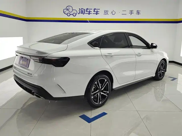 Geely Binrui — Фото автомобиля 3