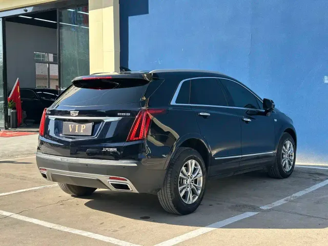 Cadillac XT5 — Фото автомобиля 9