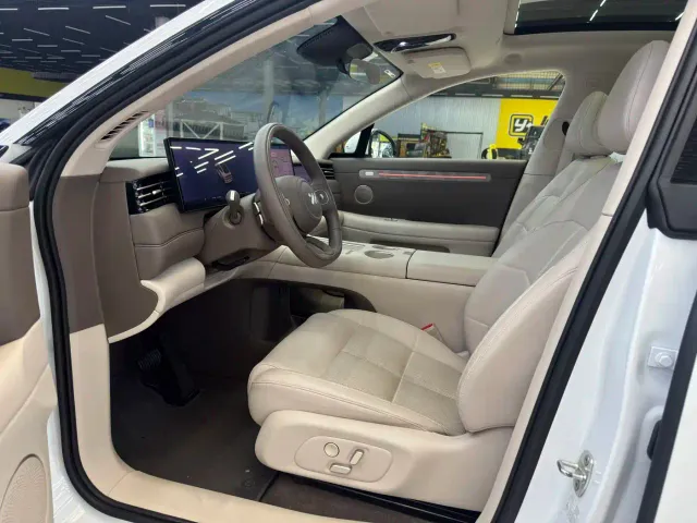 IM Motors LS6 — Фото автомобиля 4
