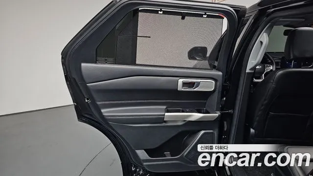 Ford Explorer 6th Gen — Фото автомобиля 14