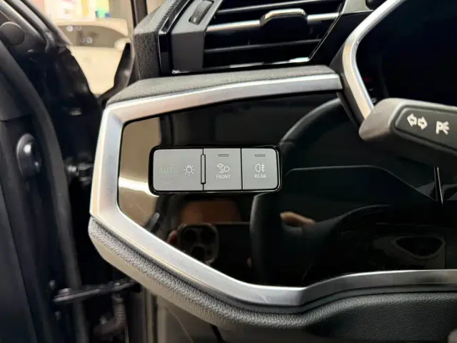 Audi Q3 — Фото автомобиля 9