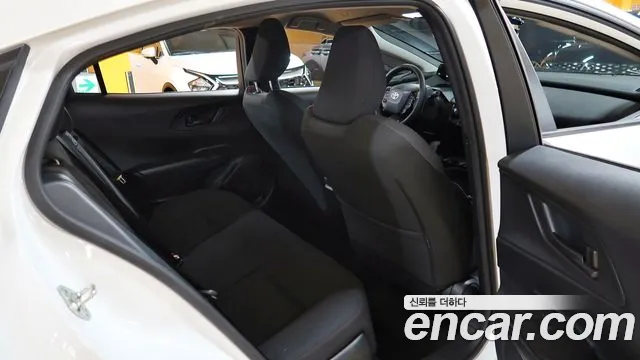 Toyota Prius — Фото автомобиля 19