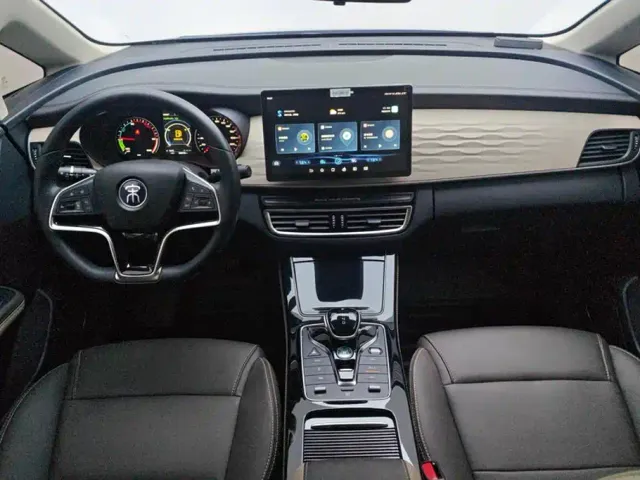 BYD Song MAX — Фото автомобиля 12