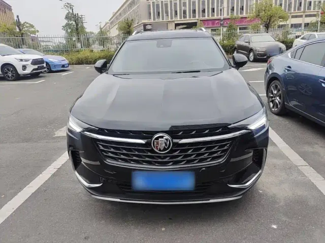Buick Envision Plus — Фото автомобиля 2