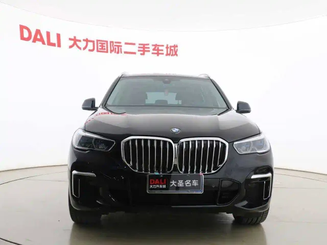 BMW X5 — Фото автомобиля 2