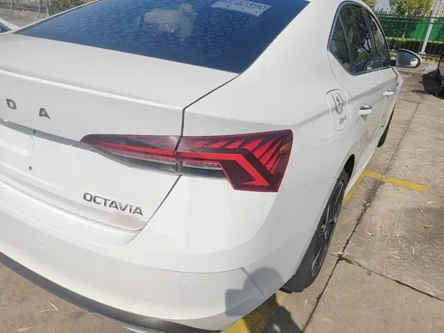 Skoda Octavia — Фото автомобиля 7