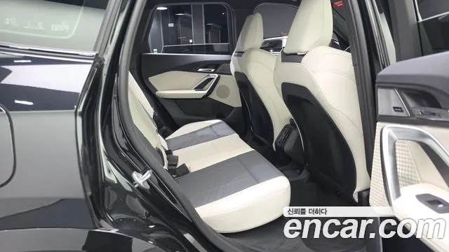 BMW X1 U11 — Фото автомобиля 11