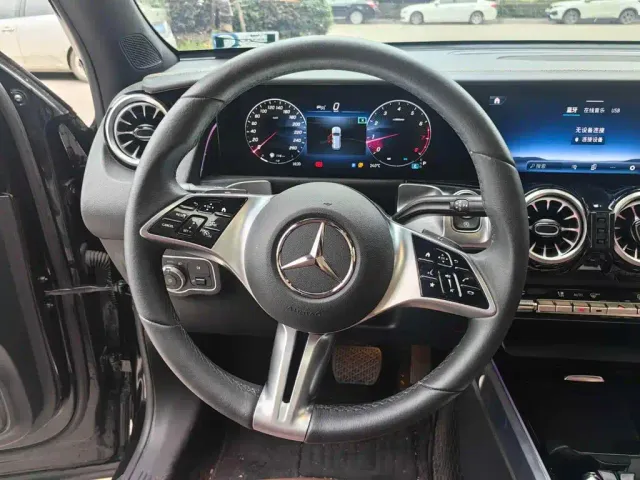 Mercedes-Benz GLB-Class — Фото автомобиля 5