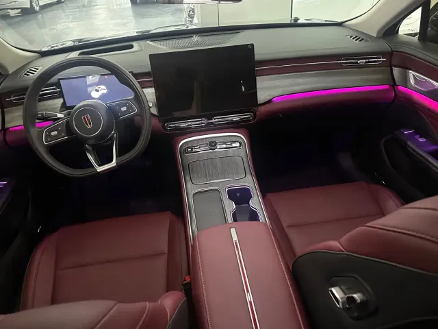 Hongqi H5 — Фото автомобиля 7