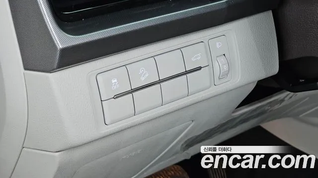 KG_Mobility_Ssangyong Rexton Rexton Arena Дизель 2.2 4WD — Фото автомобиля 14