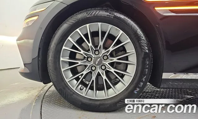 Genesis G80 RG3 — Фото автомобиля 5