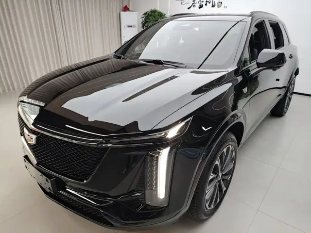 Фотография автомобиля — Cadillac XT5