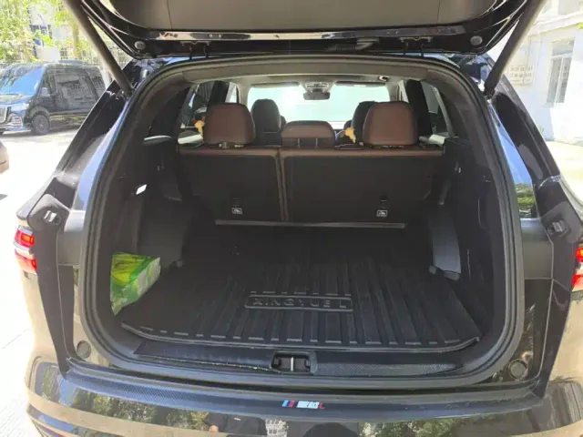 Geely Xingyue L — Фото автомобиля 5