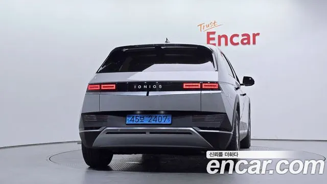 Hyundai Ioniq 5 — Фото автомобиля 4