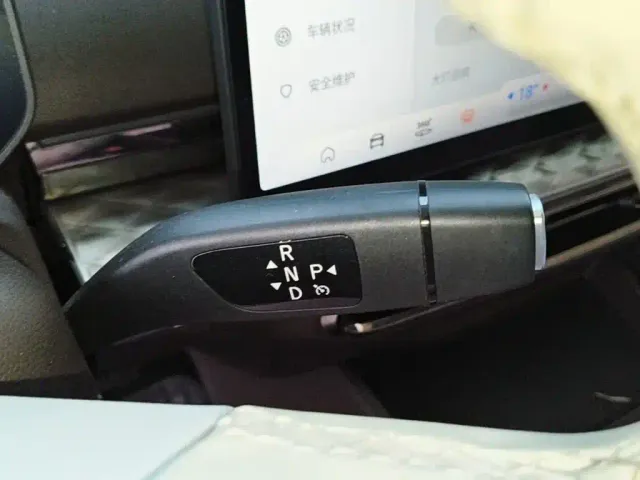JAC Yiwei 3 — Фото автомобиля 13