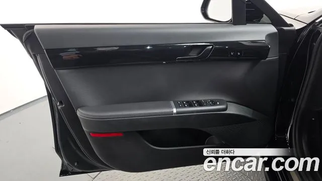 Hyundai Grandeur GN7 — Фото автомобиля 13