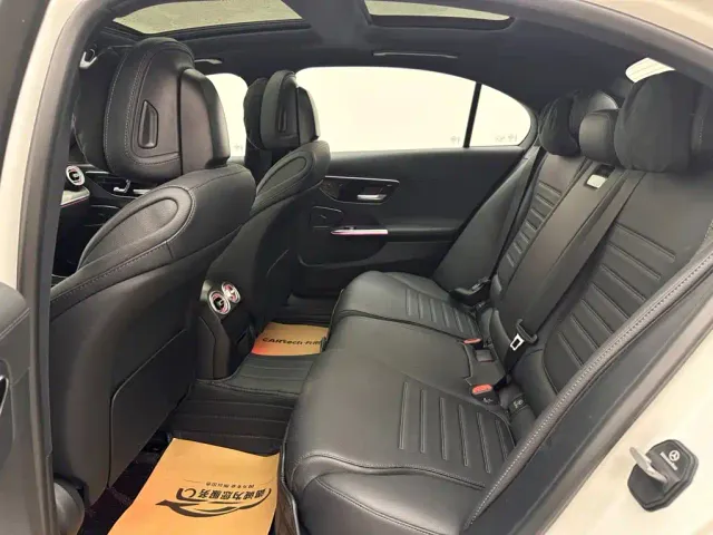 Mercedes-Benz C-Class — Фото автомобиля 9