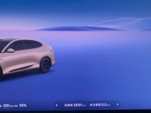 IM Motors LS6 — Фото автомобиля 10