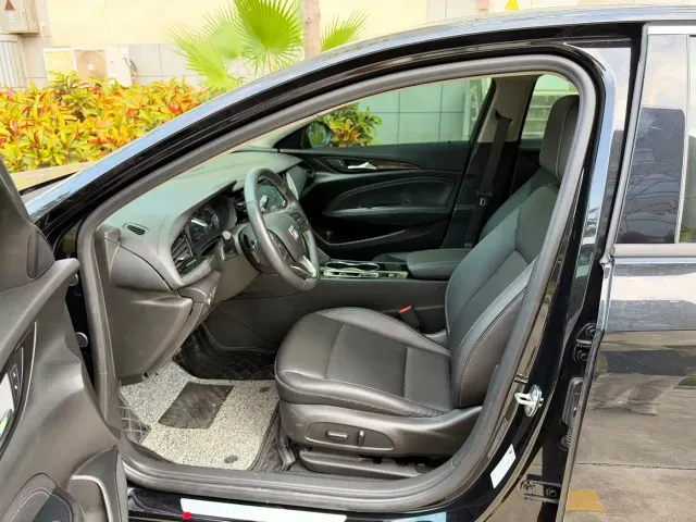 Buick Regal — Фото автомобиля 7